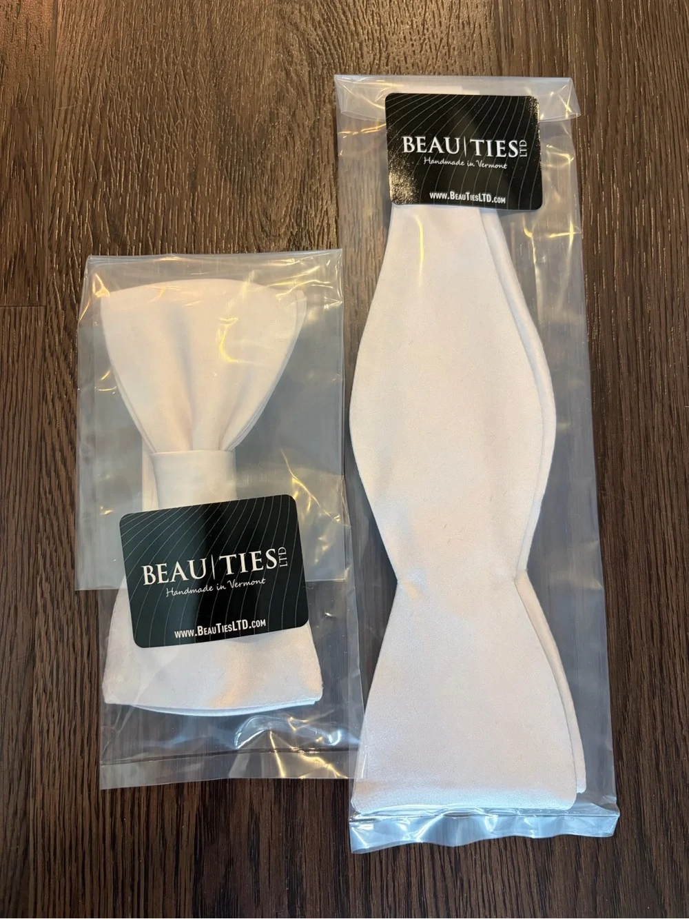NWT White Silk Men's Bow Tie Set - Self-Tie & Pre-Tied by Beau|Ties (Set of 2)